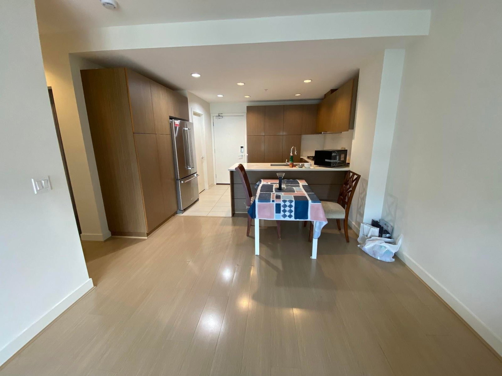 Listing Image 5