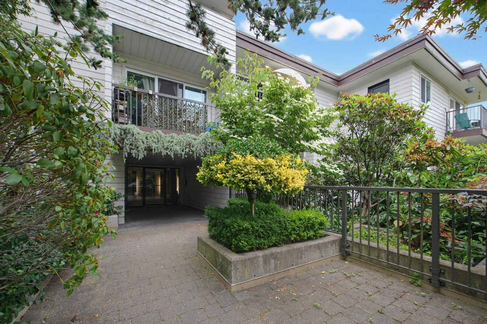 Listing Image 29
