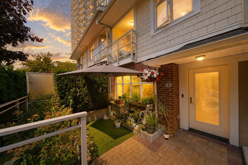 TH3 - 271 Francis Way
