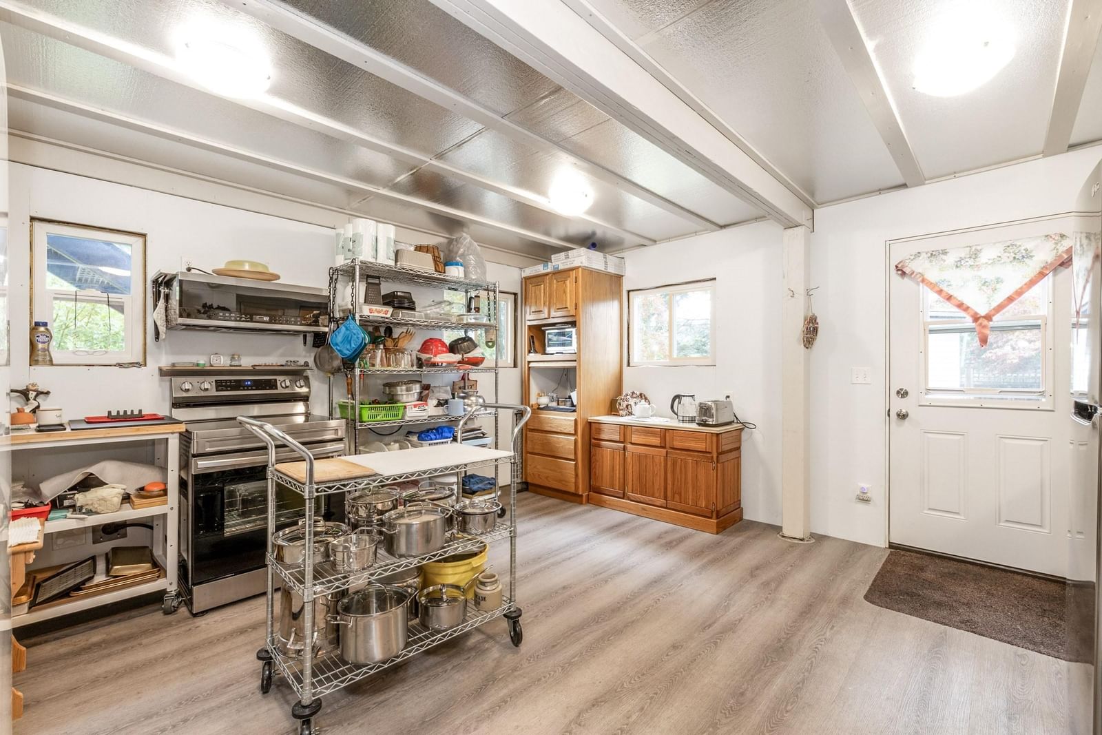 Listing Image 19
