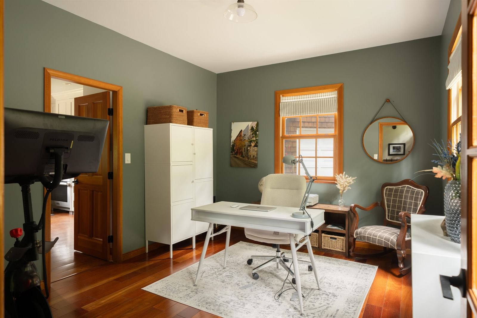 Listing Image 11