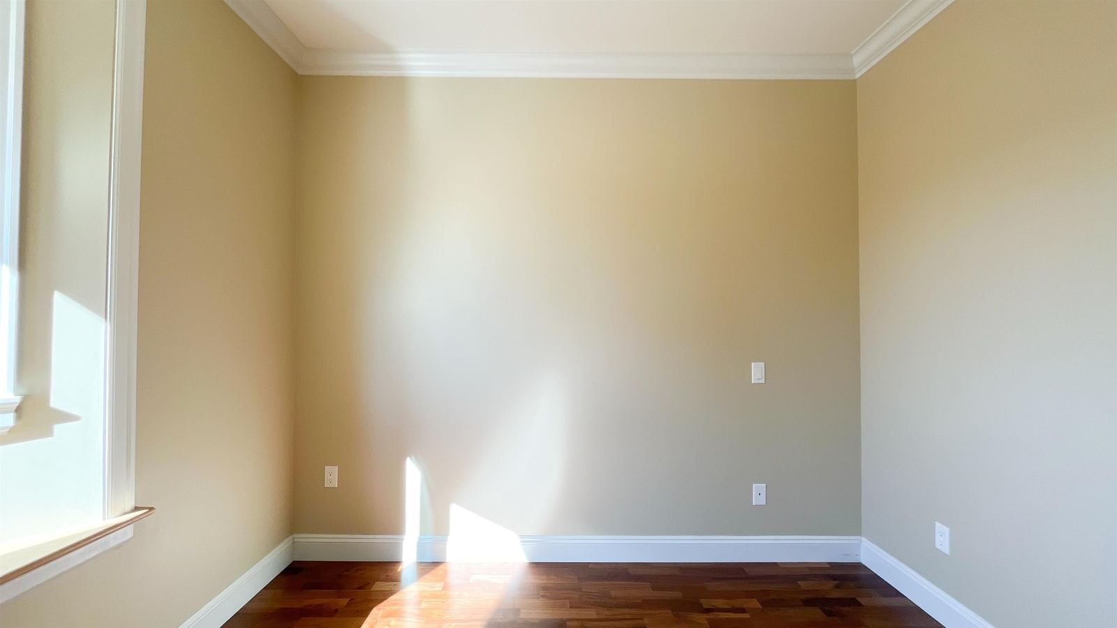 Listing Image 30
