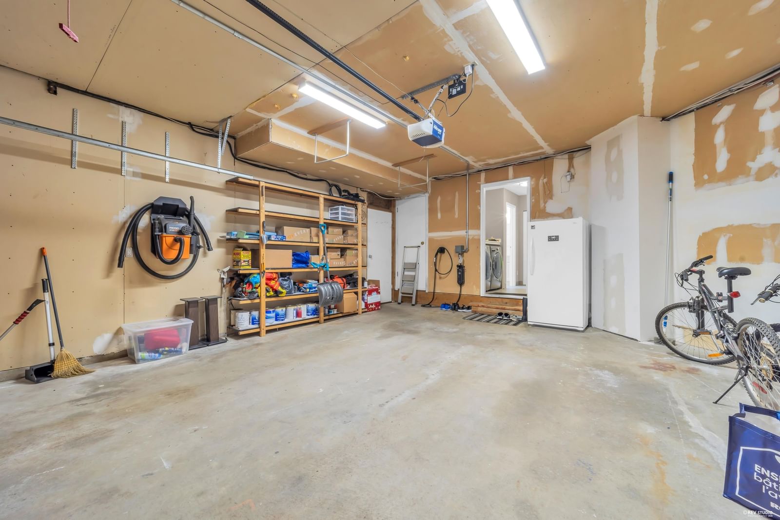 Listing Image 38