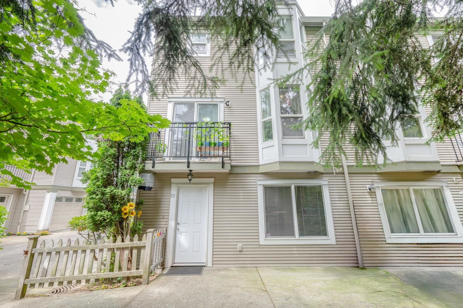 Listing Image 3