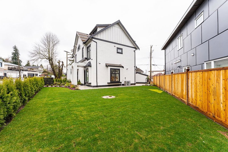 1 - 2837 Oliver Crescent