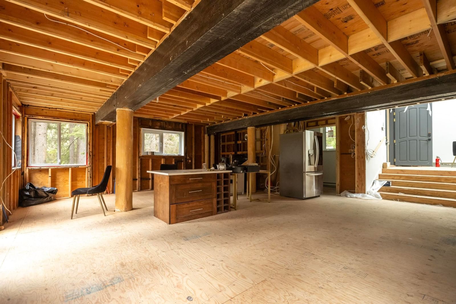 Listing Image 6
