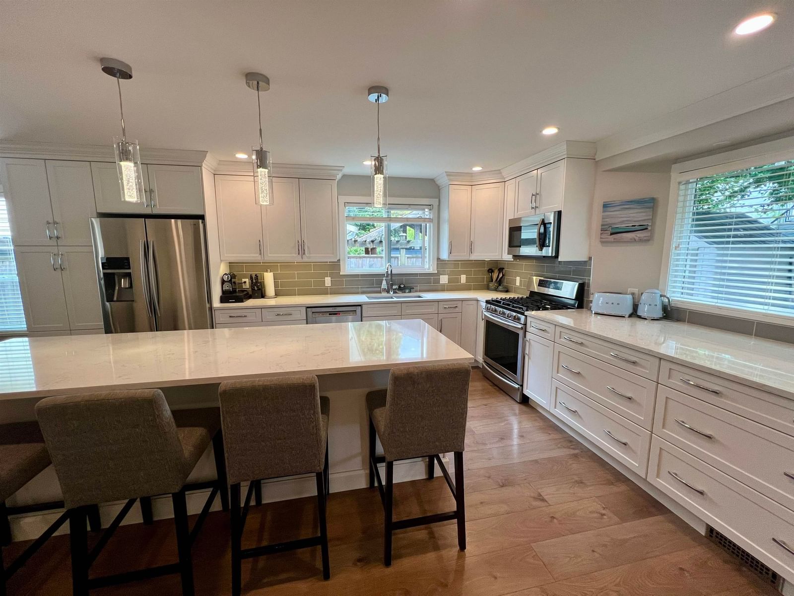 Listing Image 9