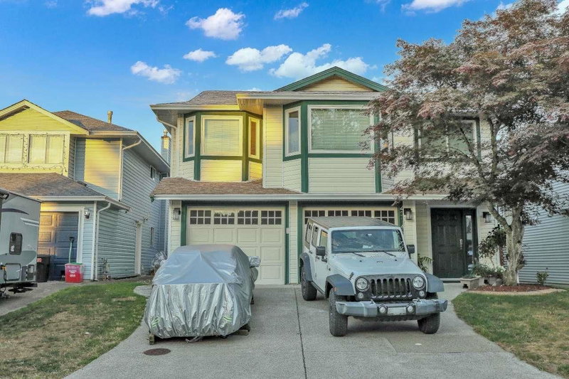 20140 Ashley Crescent