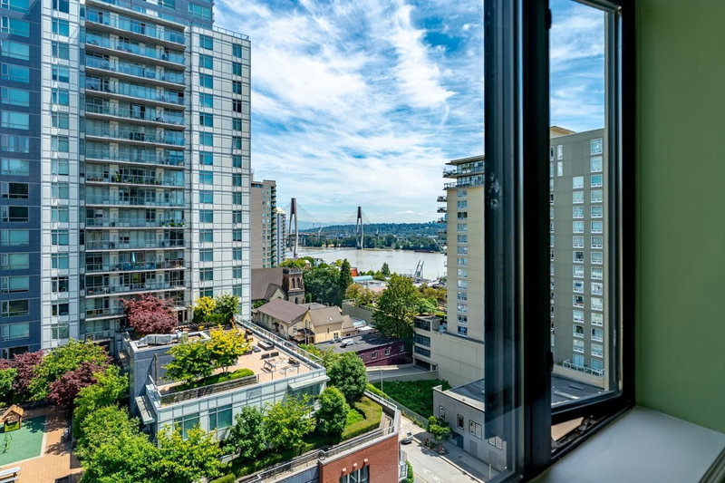 1107 - 610 Victoria Street