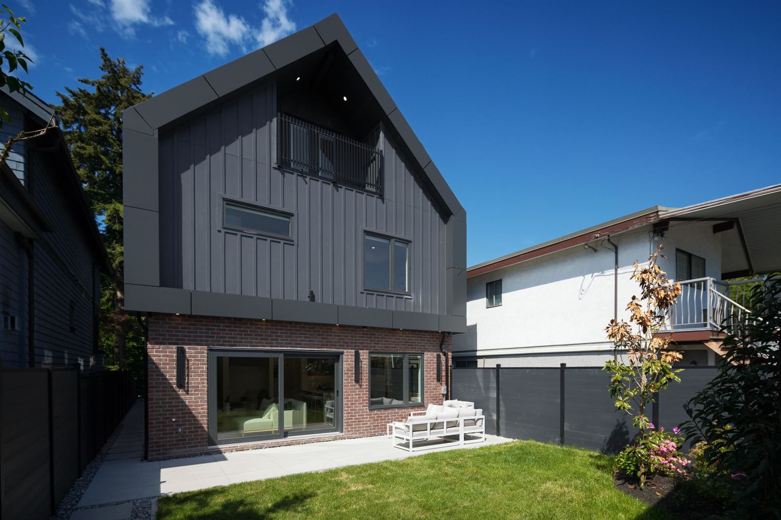 Listing Image 10