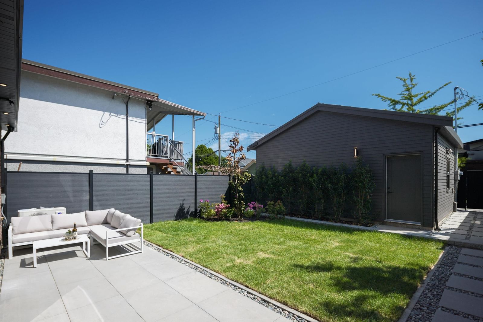 Listing Image 9
