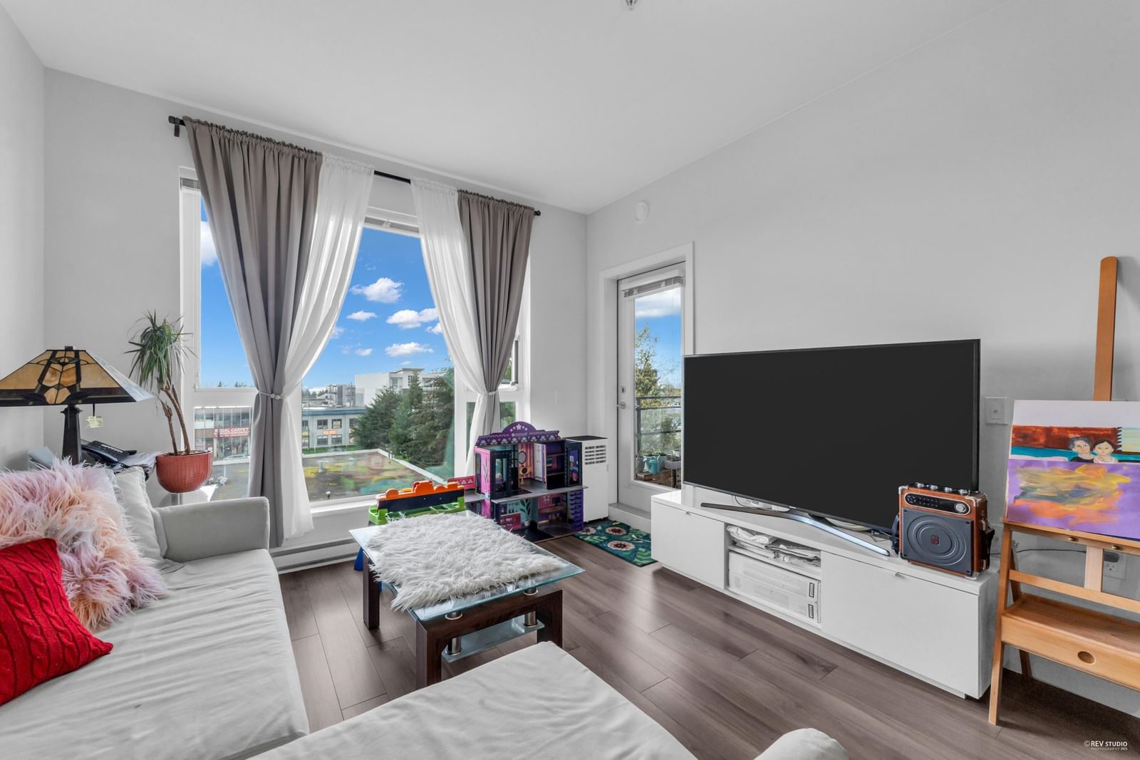 Listing Image 8