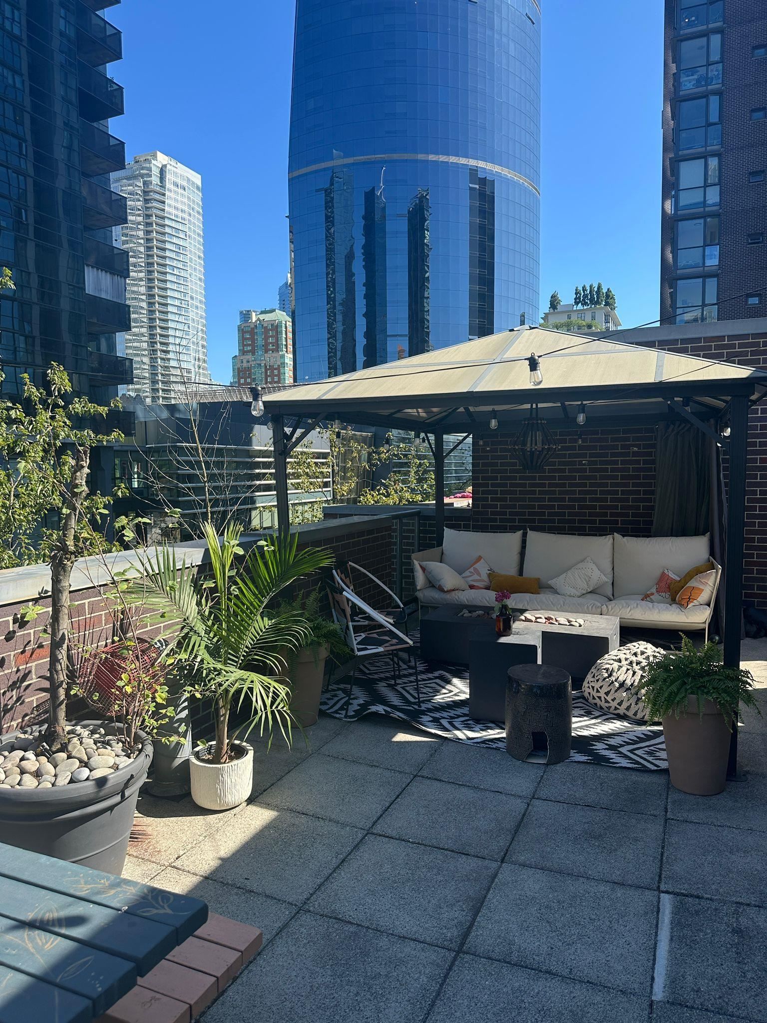 Listing Image 11