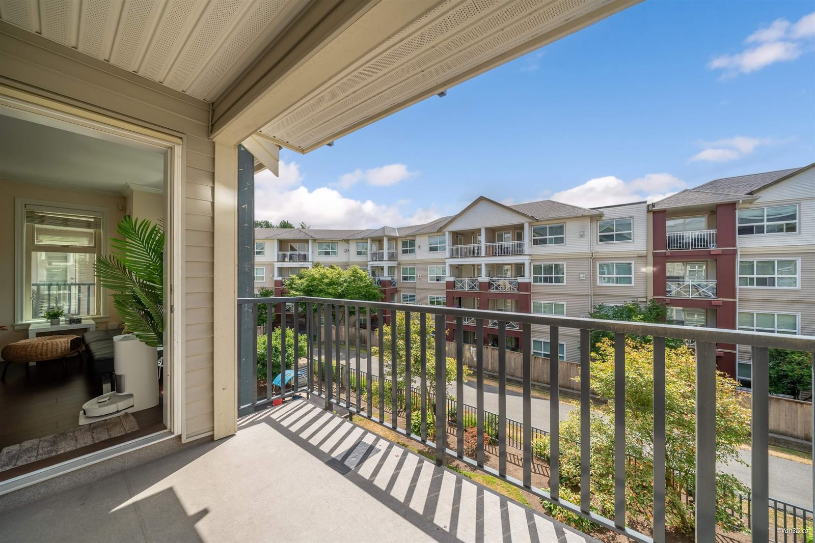 Listing Image 15