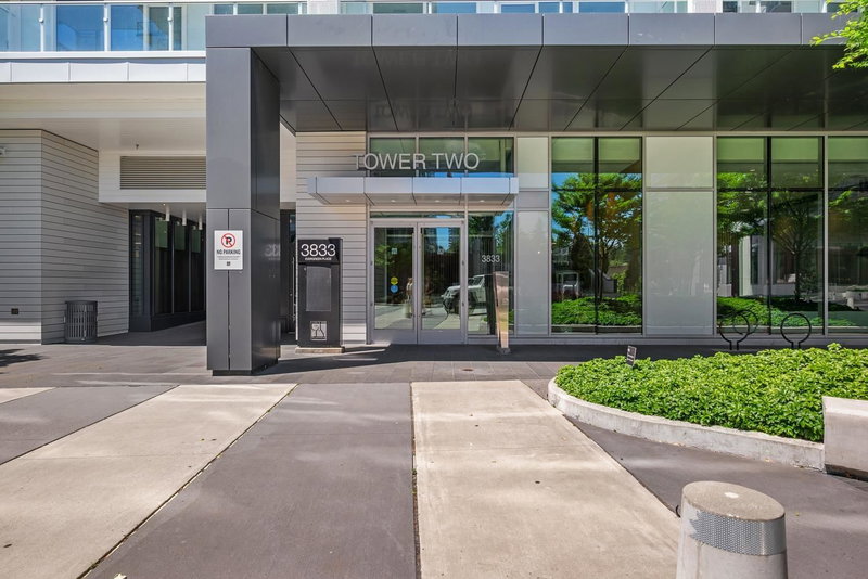 4111 - 3833 Evergreen Place