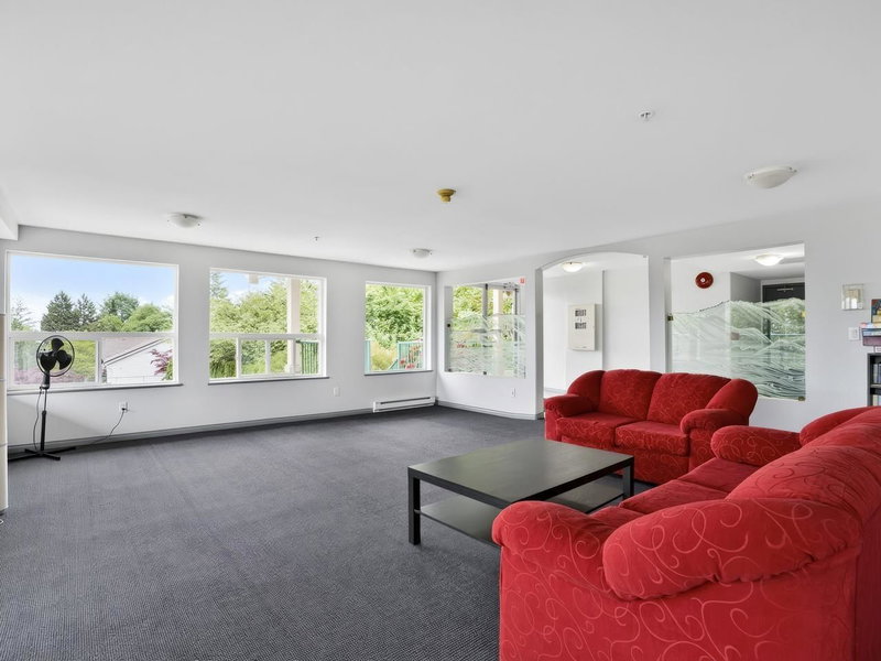 312 - 121 Shoreline Circle