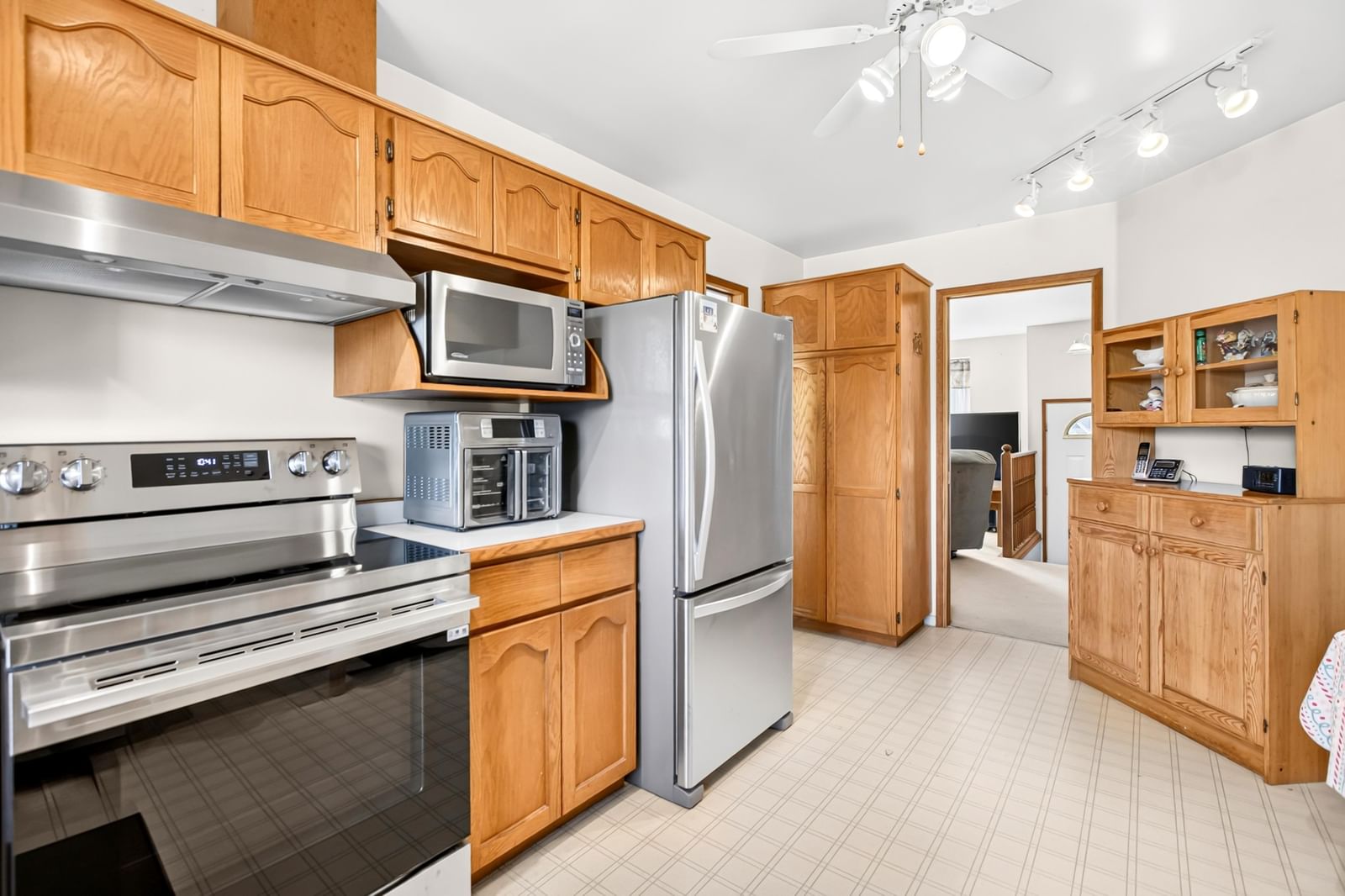 Listing Image 13