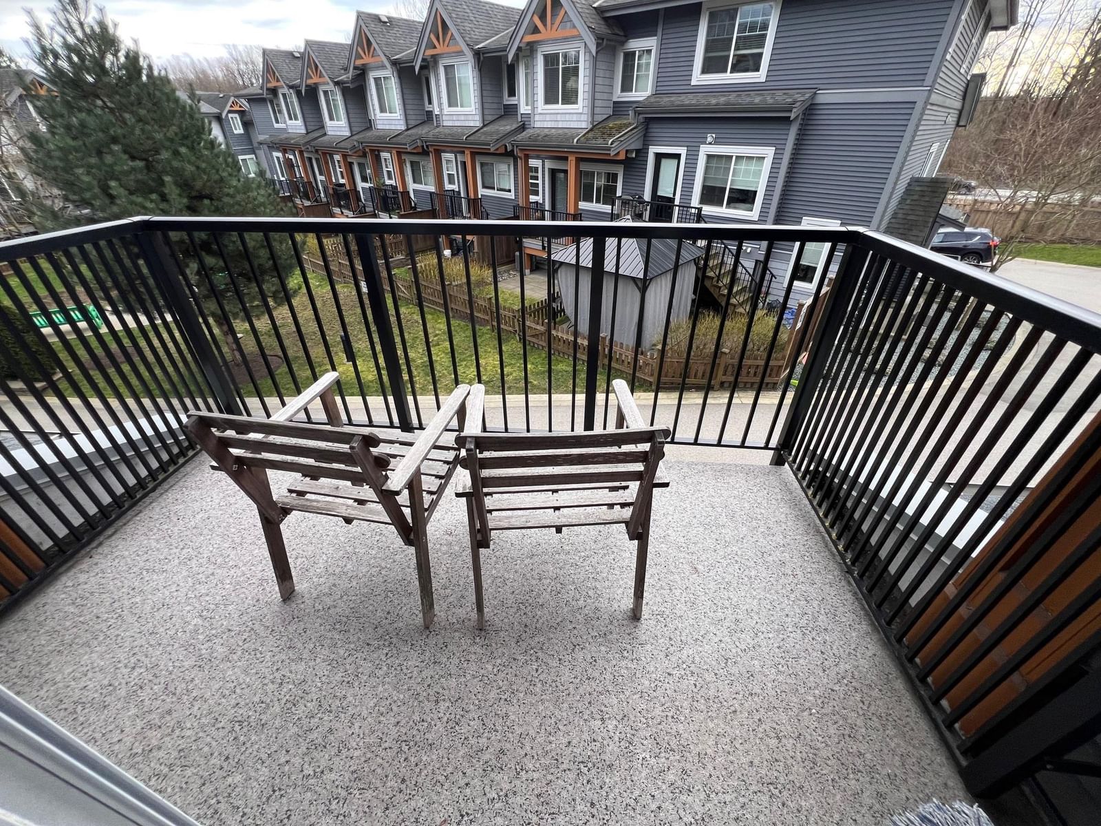 Listing Image 9