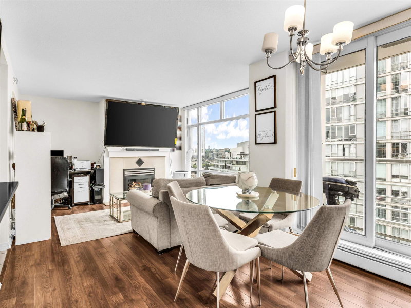 2807 - 1199 Marinaside Crescent