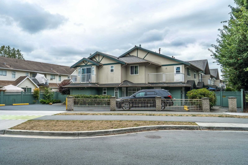2 - 20258 Michaud Crescent