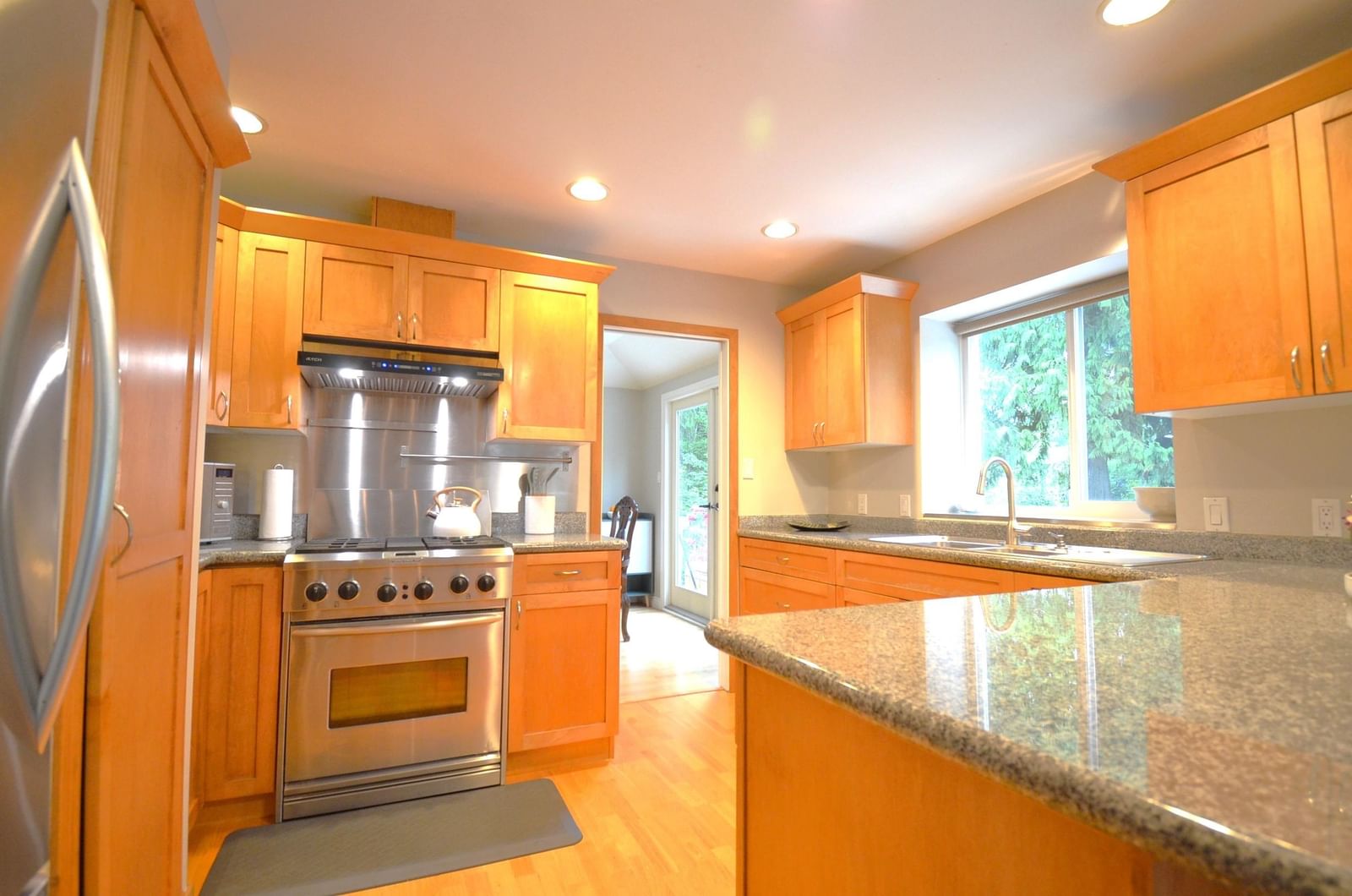 Listing Image 13