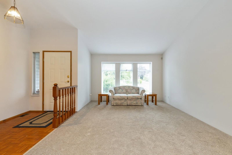 16397 Glenmoor Court