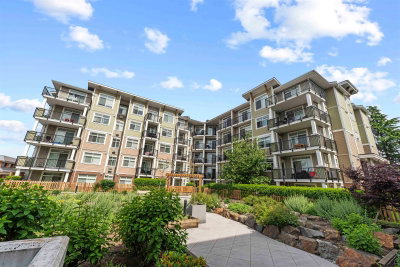 305 - 20686 Eastleigh Crescent