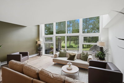 101 - 1350 View Crescent