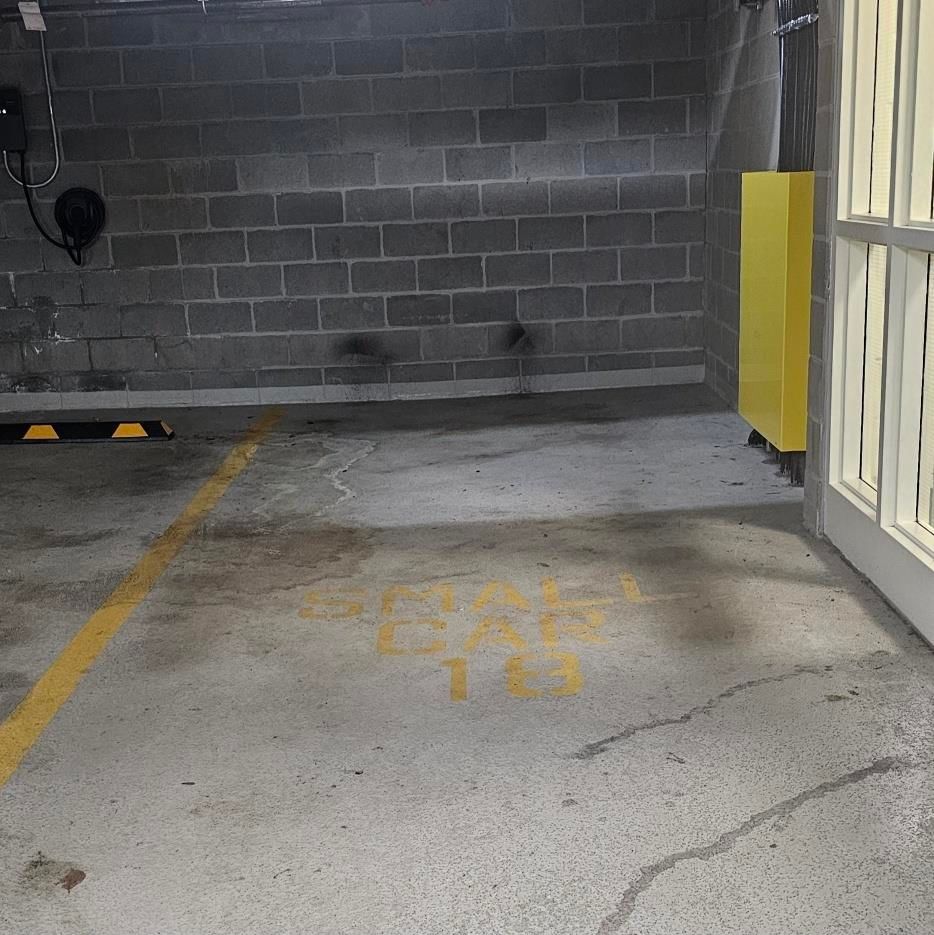 Listing Image 10