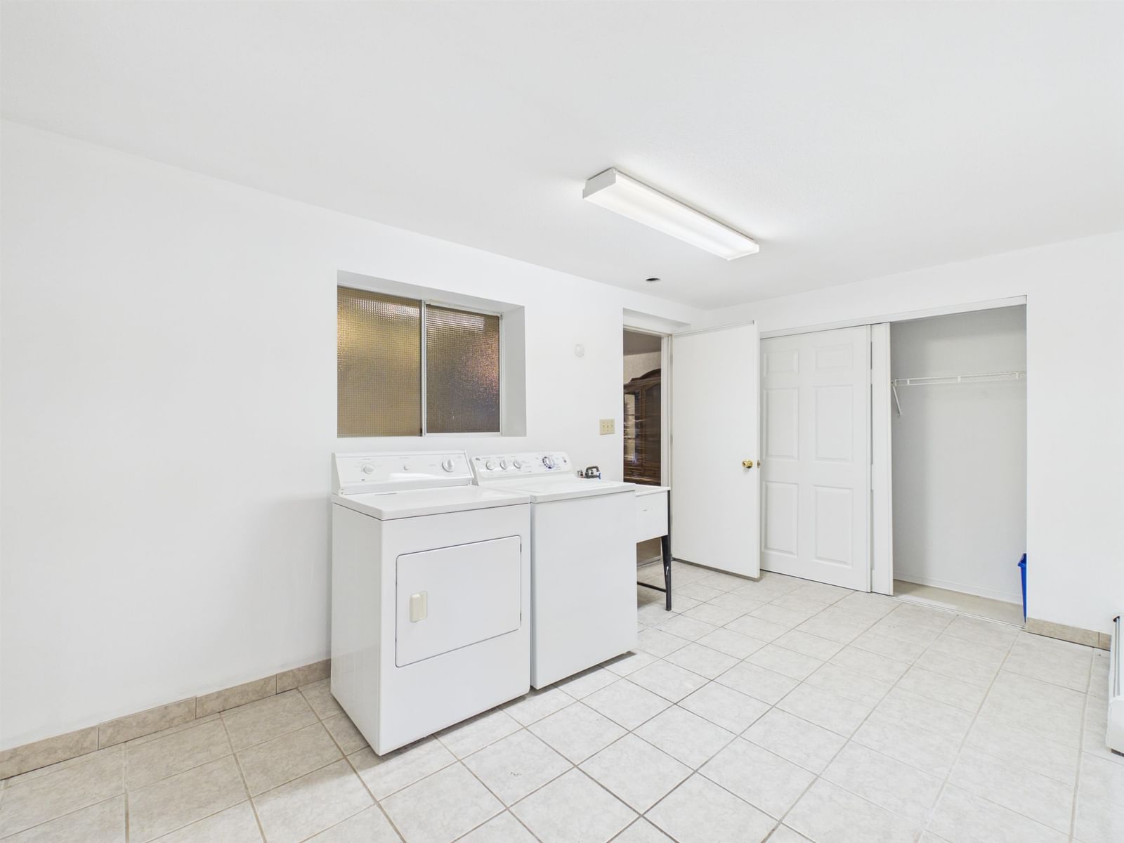 Listing Image 30