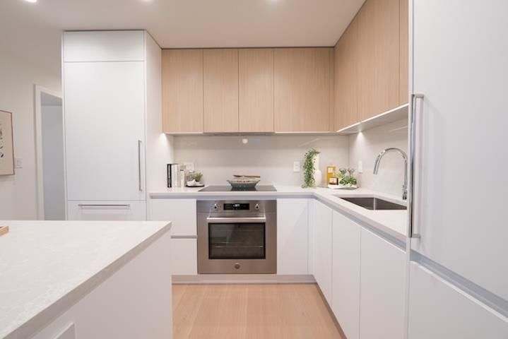205 - 585 Kemsley Avenue