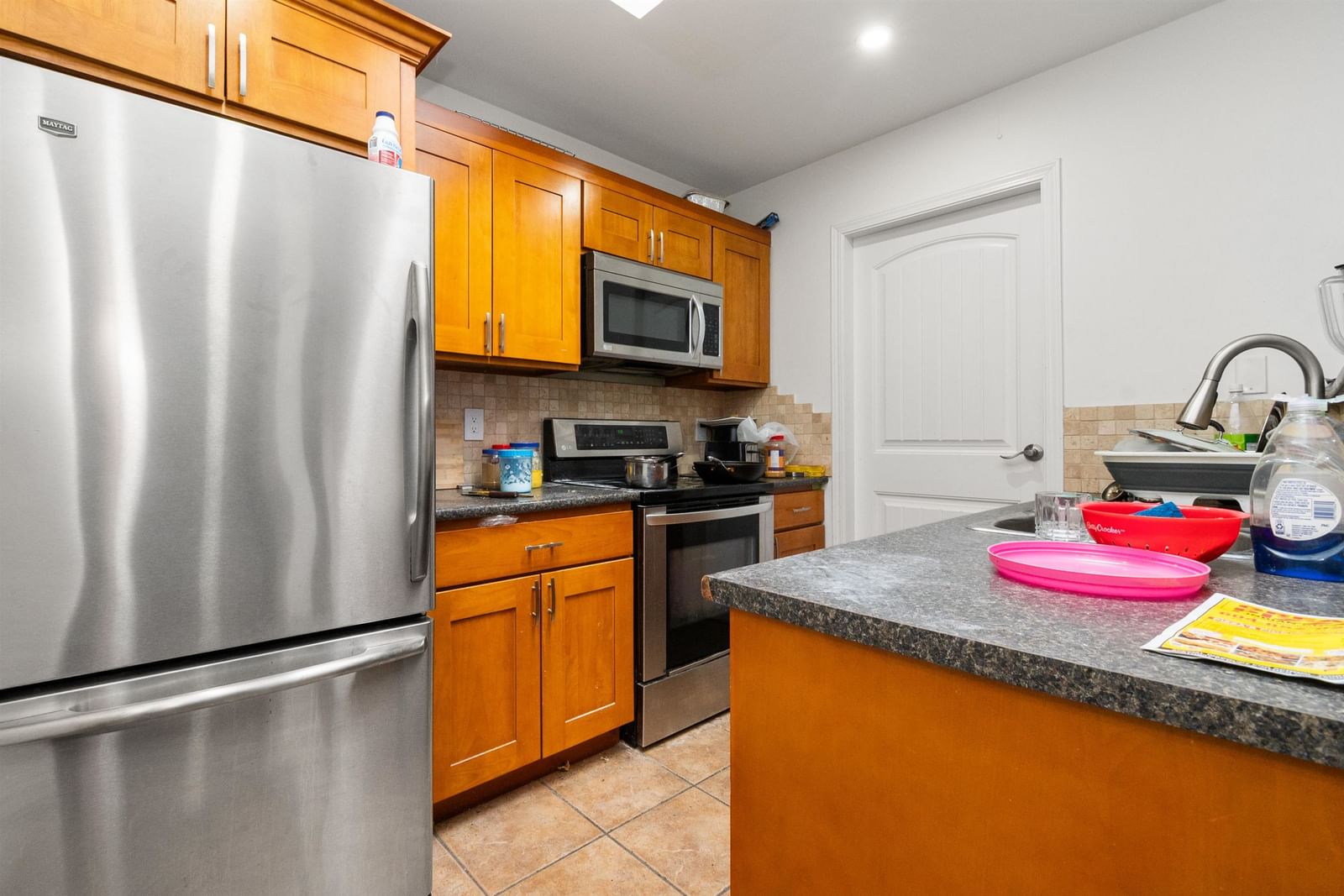 Listing Image 10