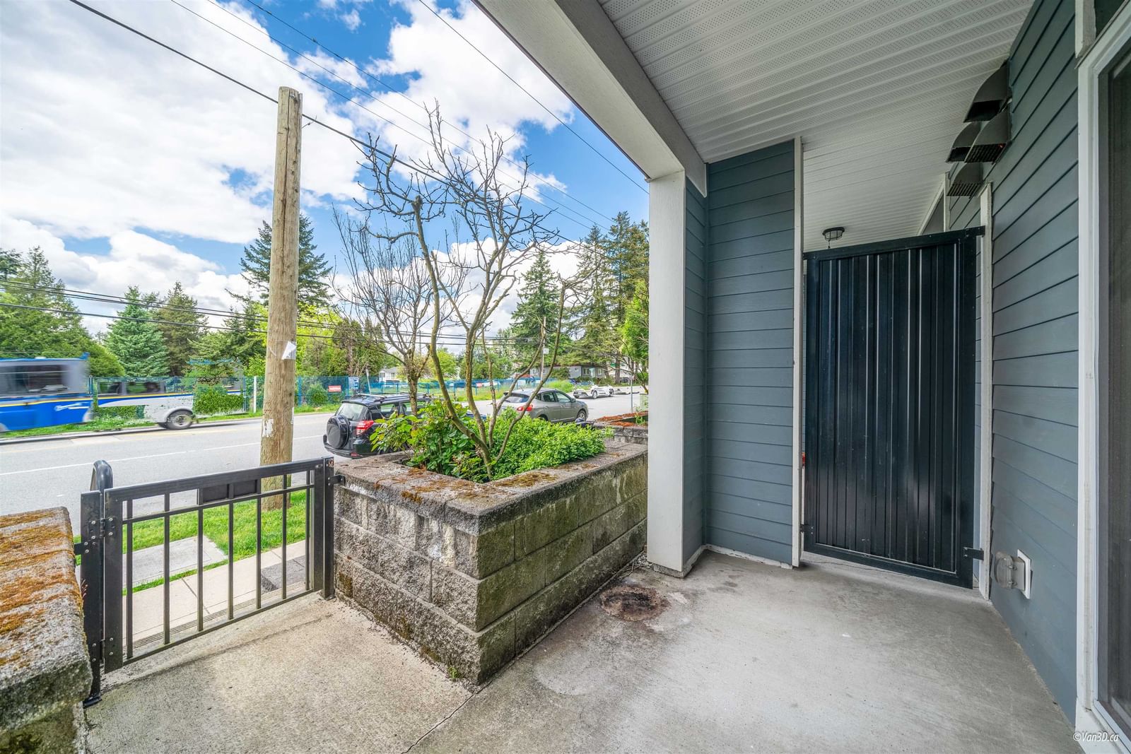 Listing Image 6