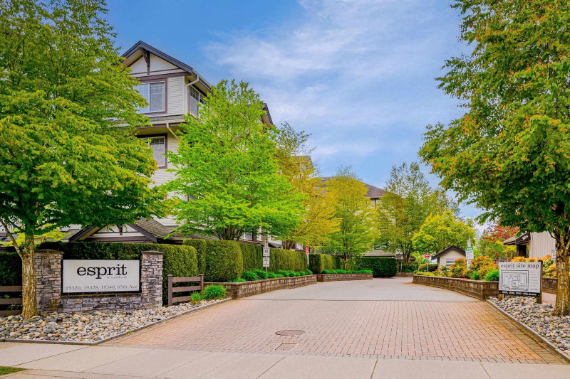 19320 65 Avenue #202, Surrey, British Columbia