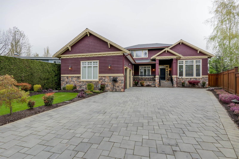 8760 Fairdell Crescent
