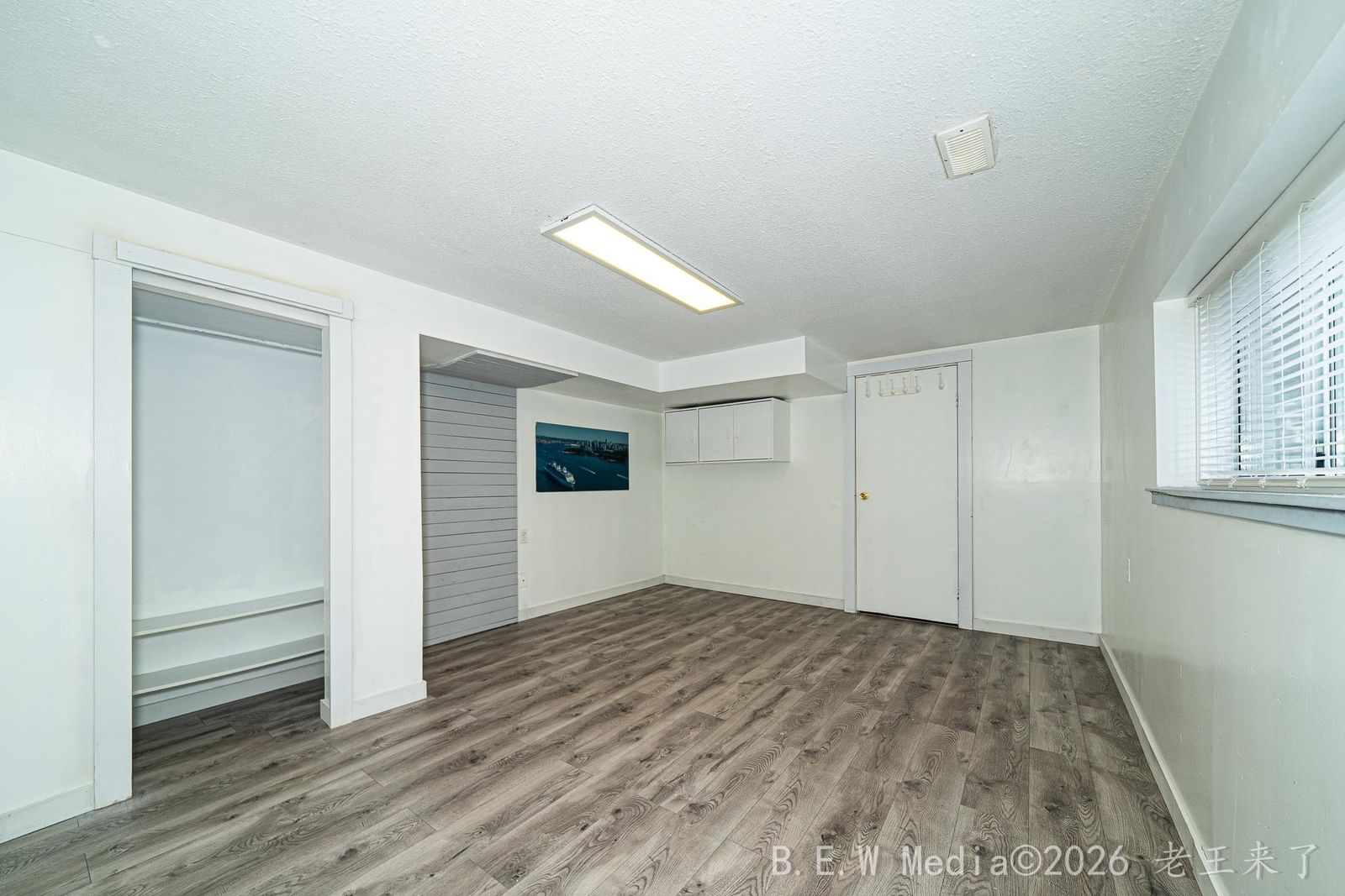 Listing Image 33