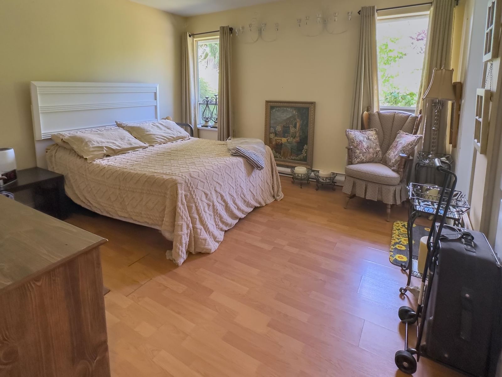 Listing Image 15