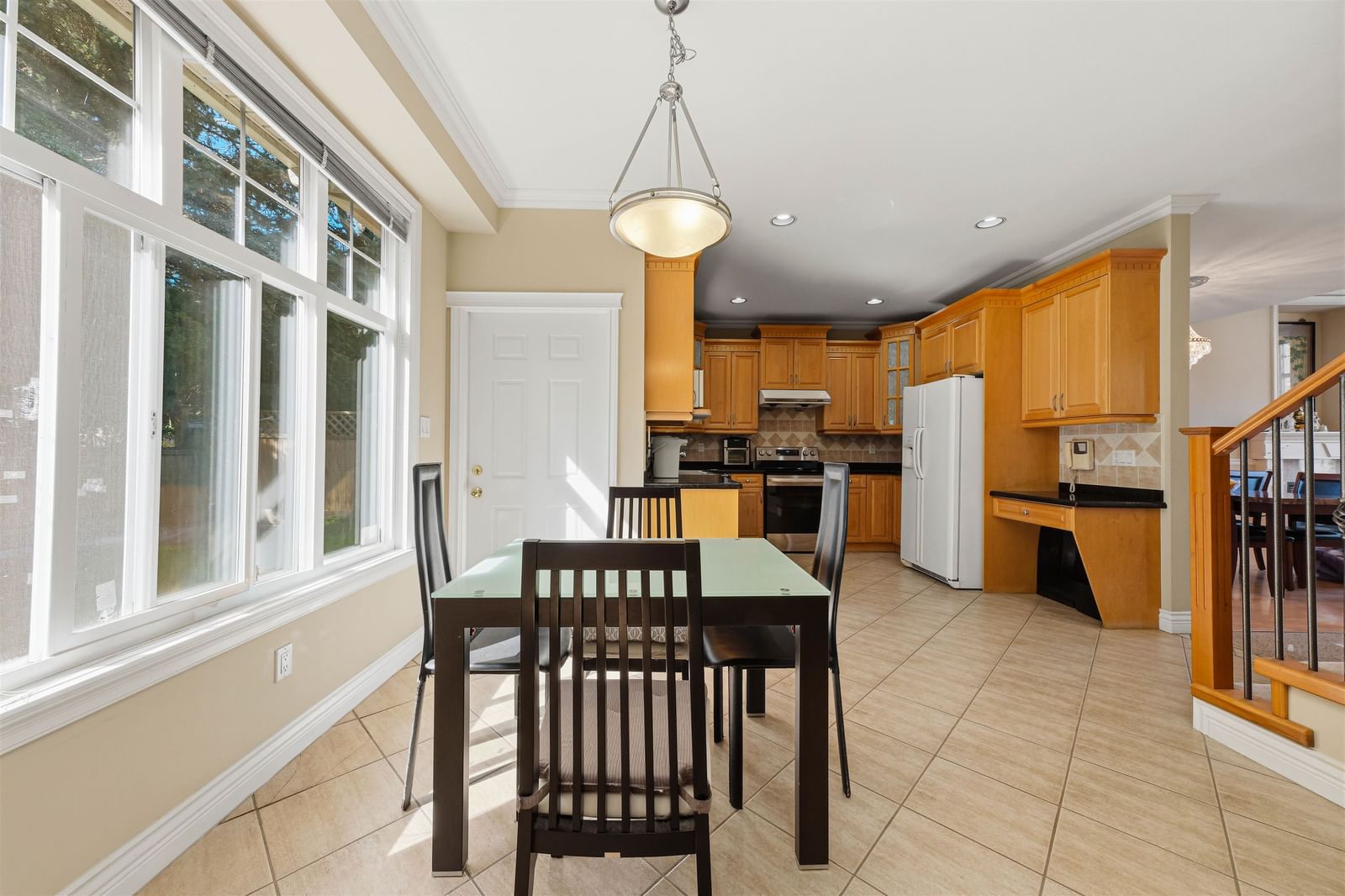 Listing Image 10