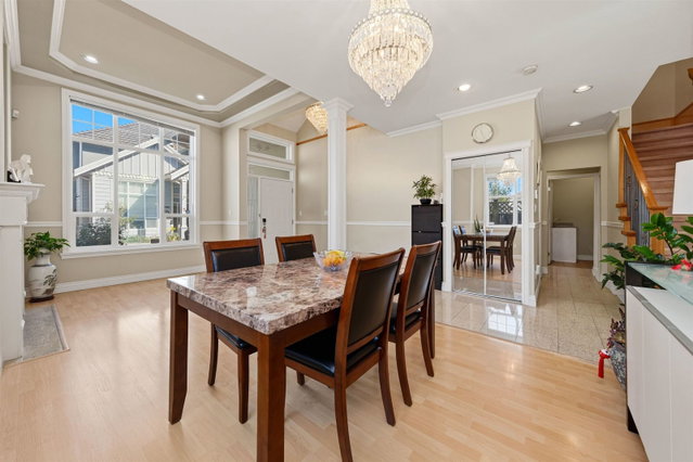 6 - 7188 Blundell Road