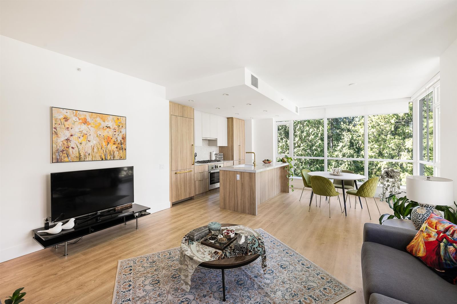Listing Image 19
