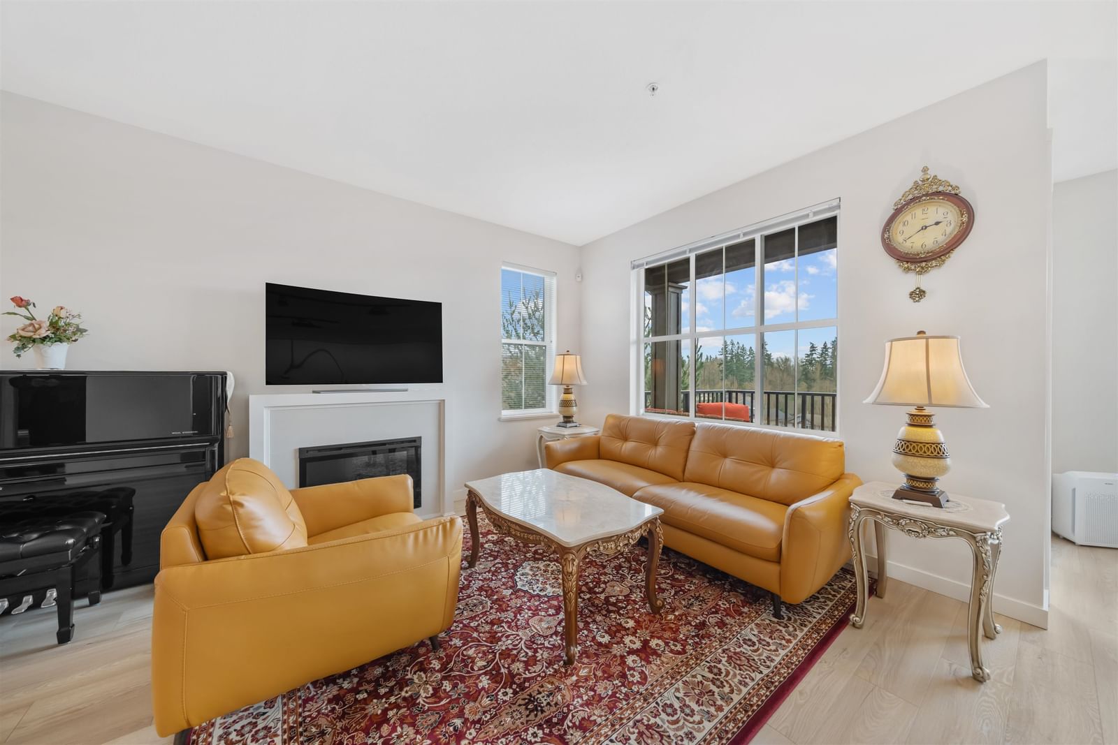 Listing Image 6
