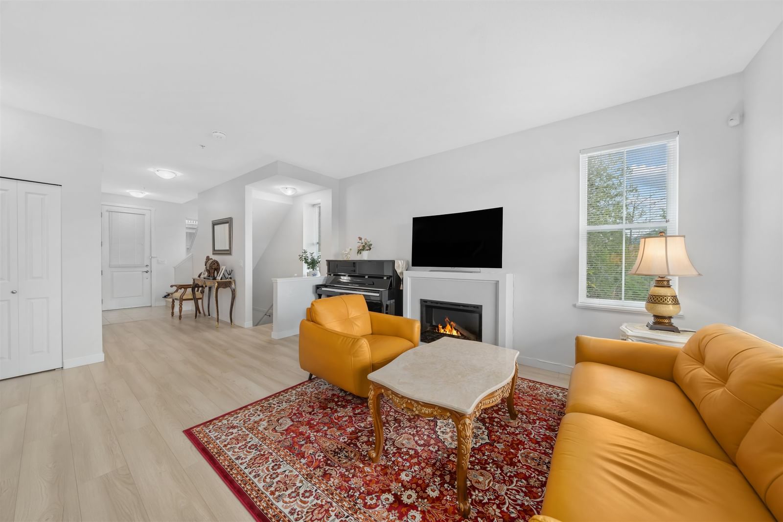 Listing Image 8