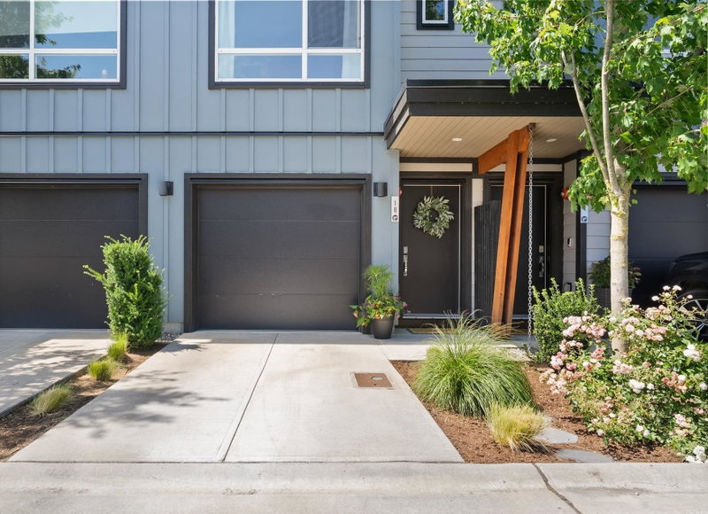 10 - 4375 Cormorant Way