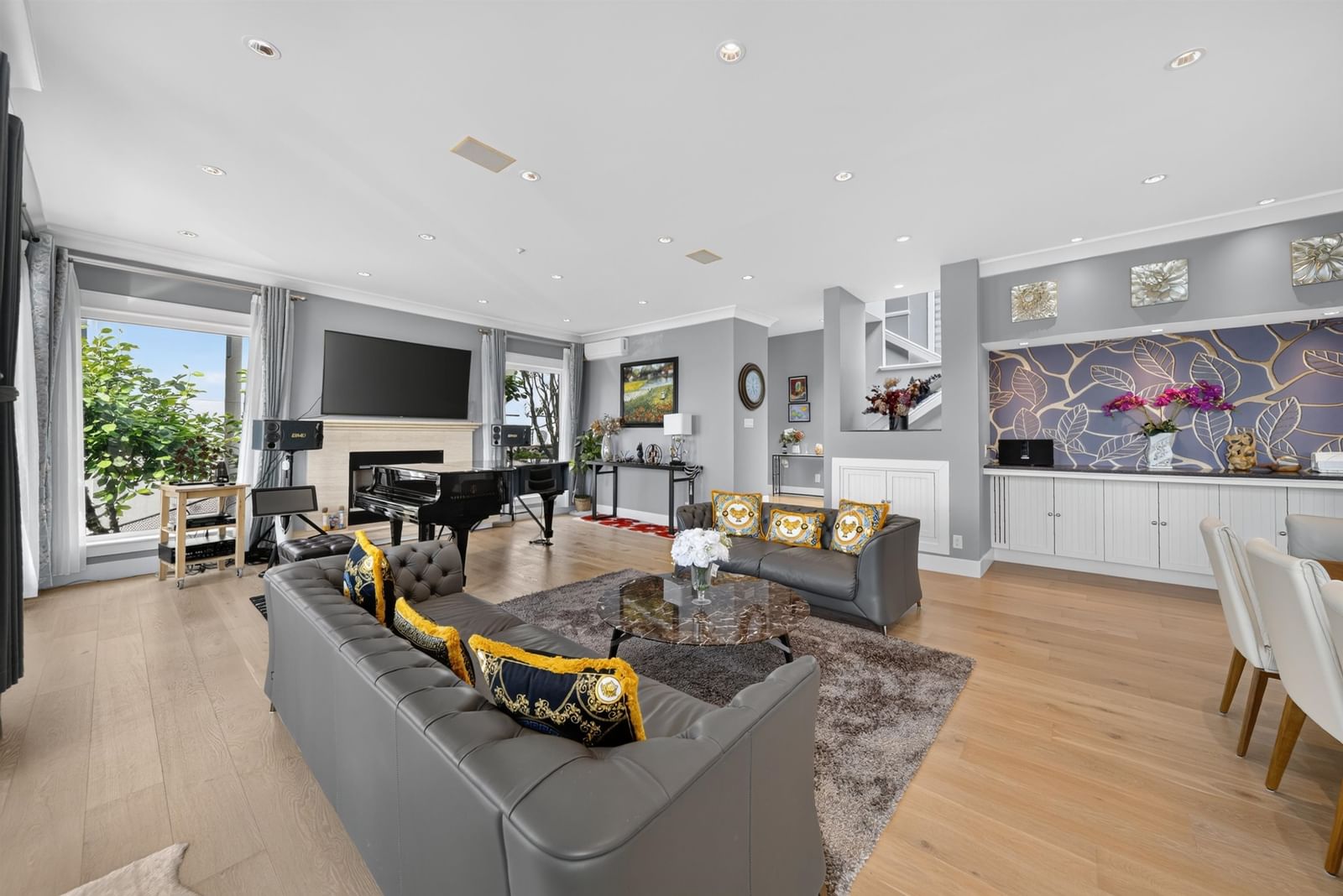 Listing Image 13