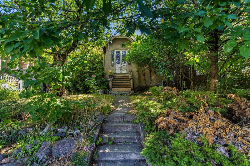 415 Seventh Street