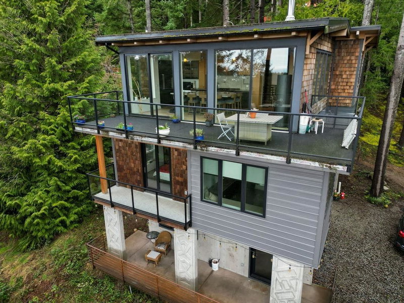 1572 Mountain Road