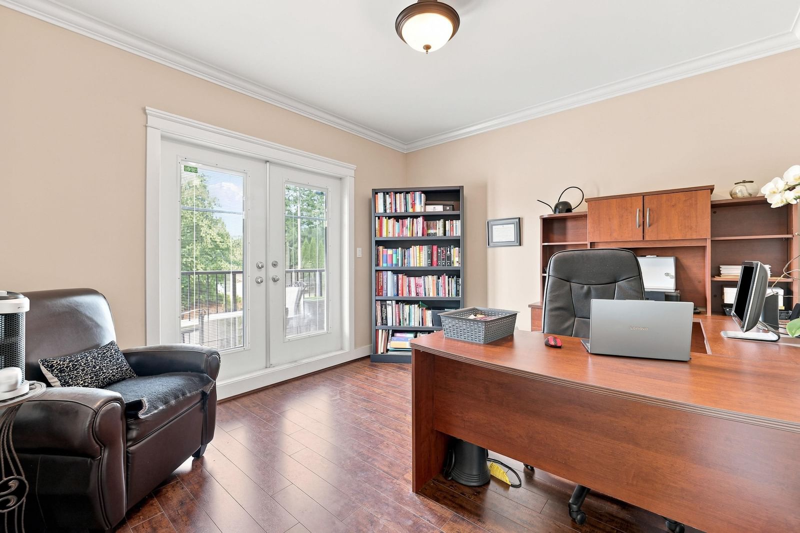 Listing Image 19