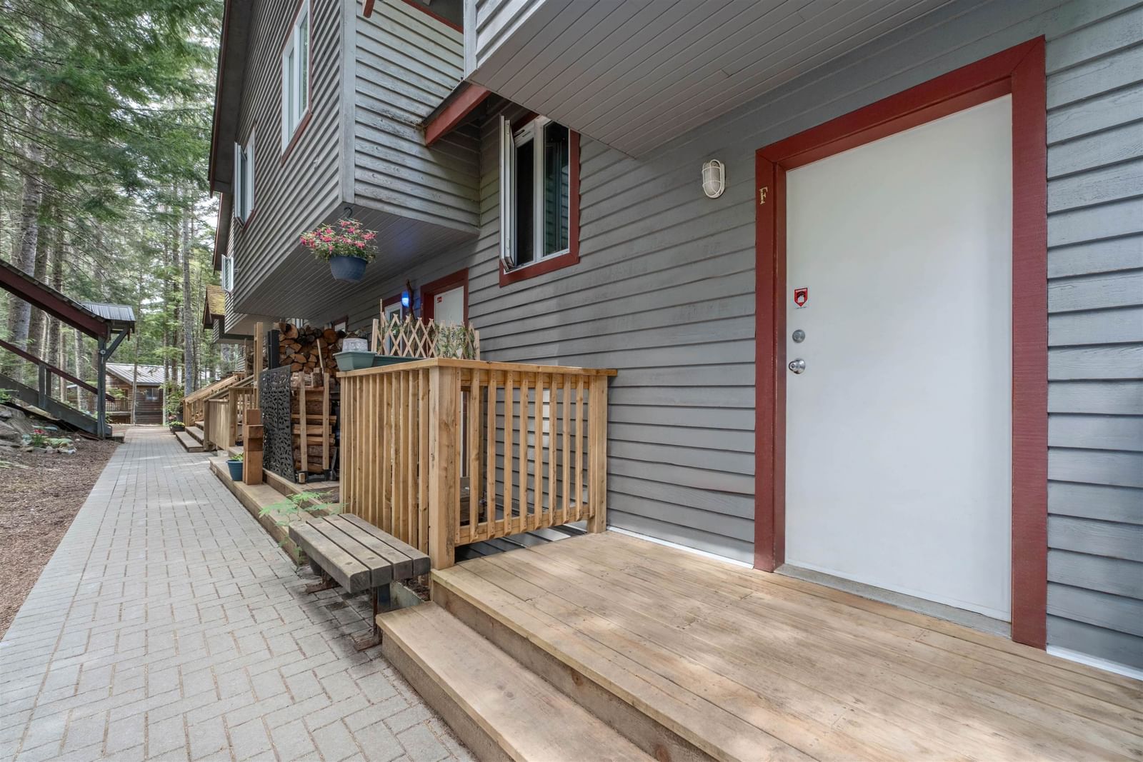 Listing Image 17