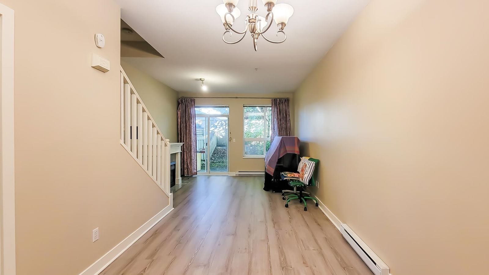 Listing Image 19
