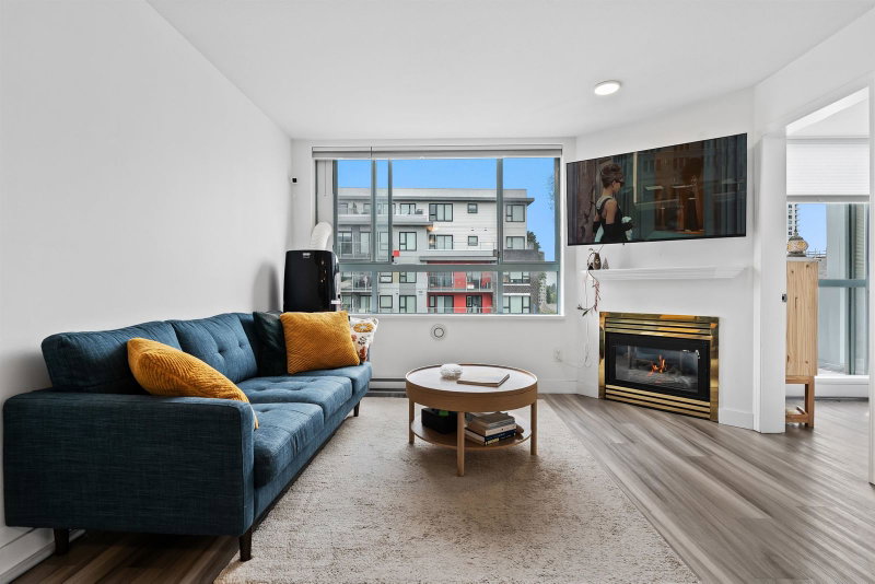 302 - 5818 Lincoln Street